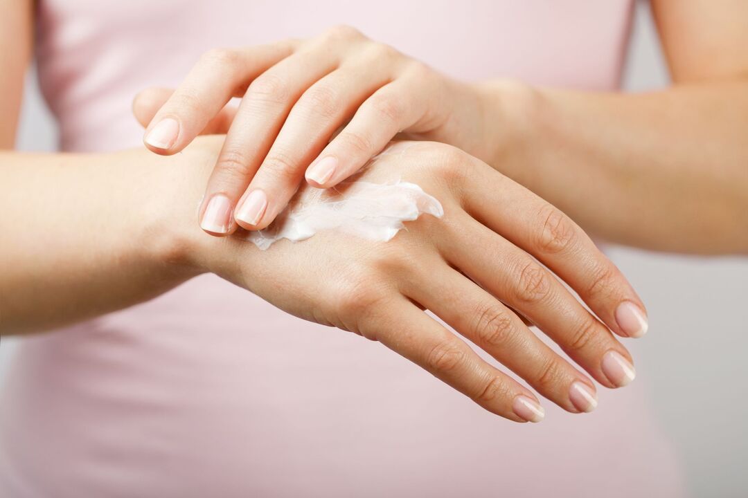 fungus treatment with Keramin cream